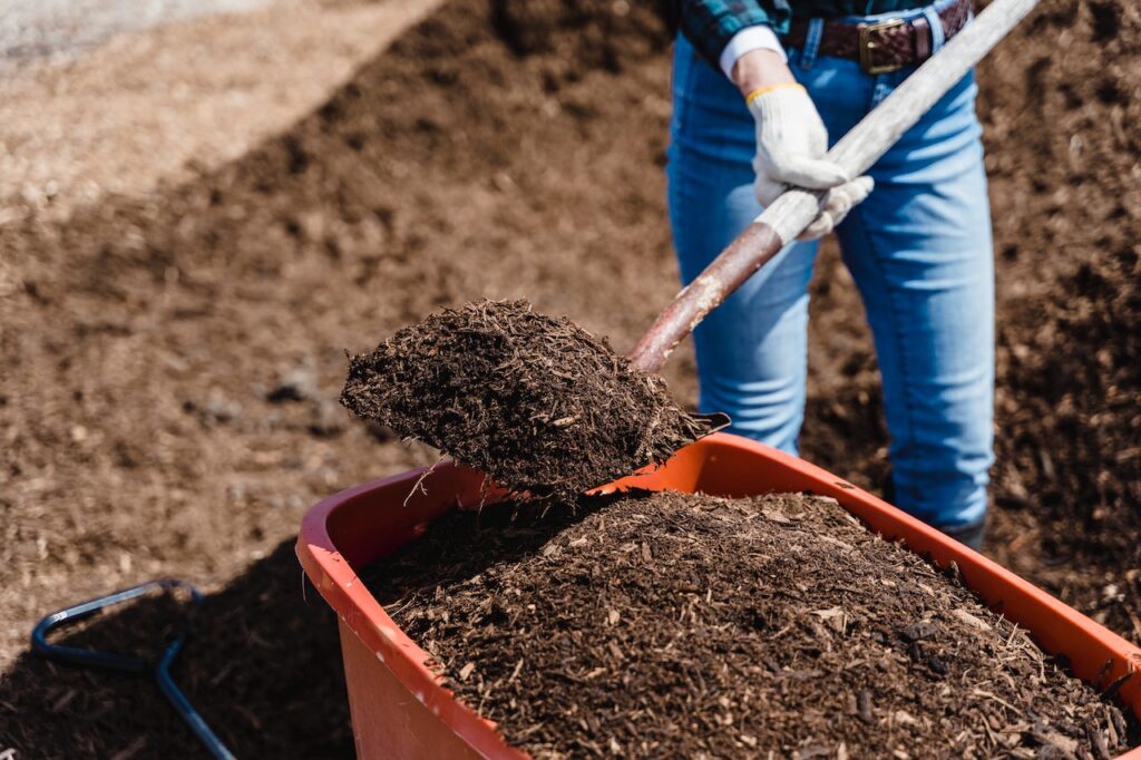 Effective Composting & Fertilizing Techniques to Feed Your Soil